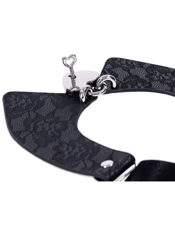 Large View Sex and Mischief Heartbound Lace Day Collar