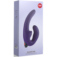 Share Vibrating Strapless Strap On