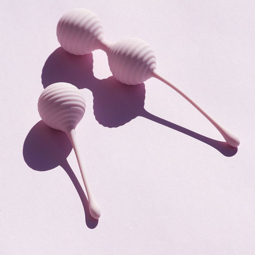 AAH Kegel Balls Set